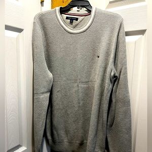 Tommy Hilfiger sweater